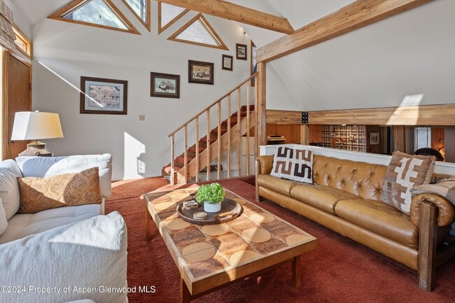 Photo - 217 W Bleeker St