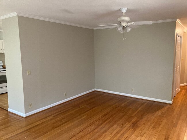 403 E Samford Ave