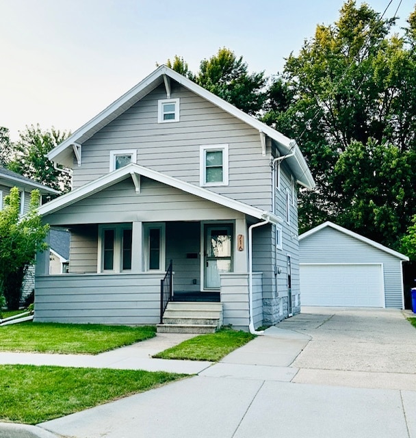 Building Photo - 716 E Randall St