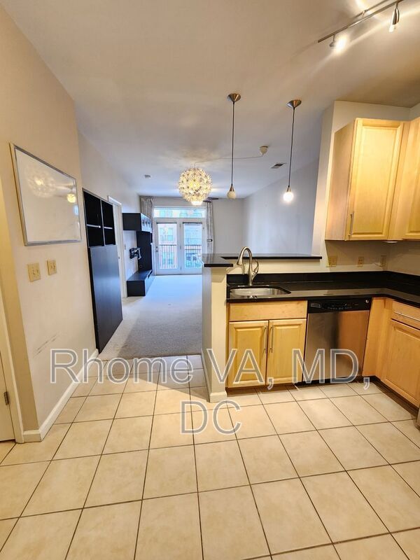 1201 East-West Hwy Unidad 203