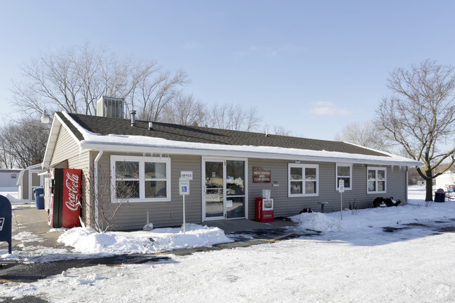 Photo - Cloverleaf Village Apartments