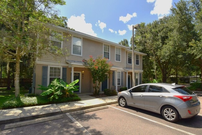 Building Photo - Bright and Airy Garland Townhome with Open Concept Living