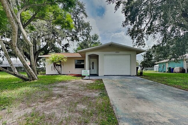 Building Photo - 39643 Meadowood Loop
