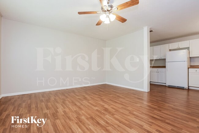 Photo - 4971 Oakdale Dr