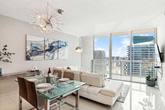 Photo - 485 Brickell Ave Unidad FL49-ID1224658P