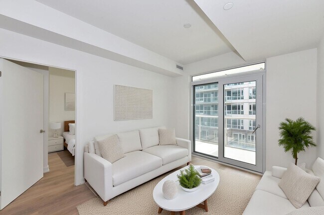 Photo - 150-150 Logan Ave