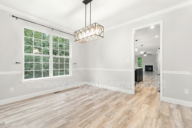 13 Grist Mill Ct