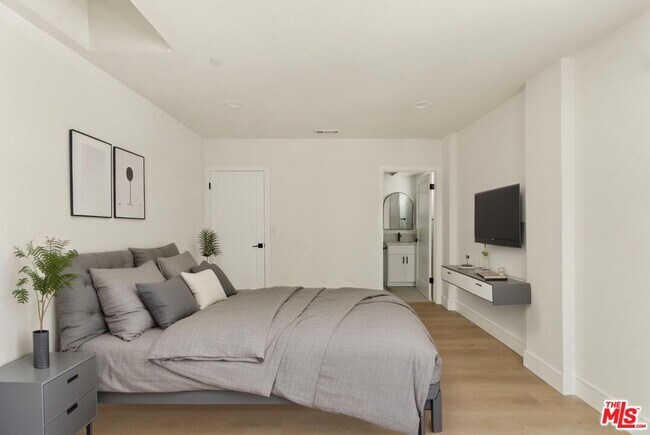 Photo - 2700 Fletcher Dr Condo Unit 3047