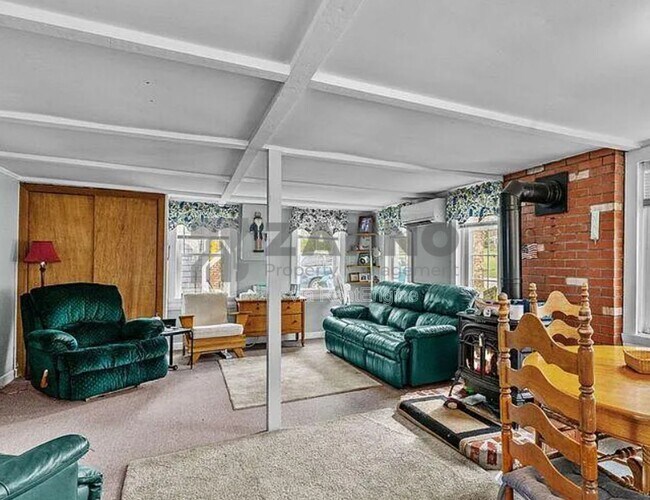 100 King Philip Ave