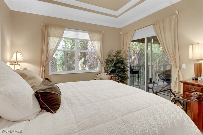 Building Photo - 1664 Tarpon Bay Dr S Unit 7 Rental