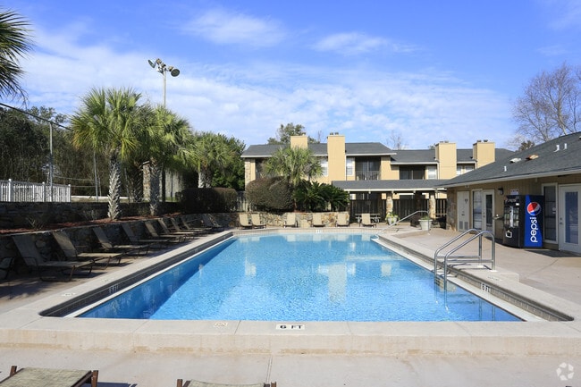 Jasmine Creek Apartments