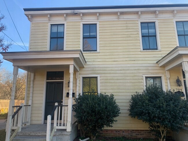 Photo - 702 Grove Ave Unit 702