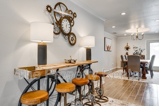 Photo - 1603 Mc Clintic St