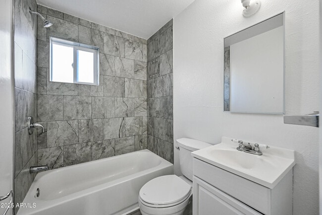 Photo - 1241 E McKinley St Unit 2