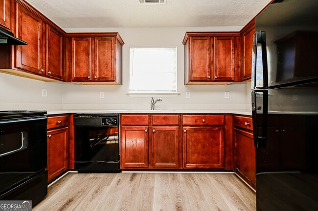 Photo - 6864 Amethyst Ave