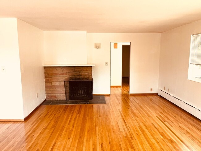 Photo - 2715 S 7th St Unit Upstairs