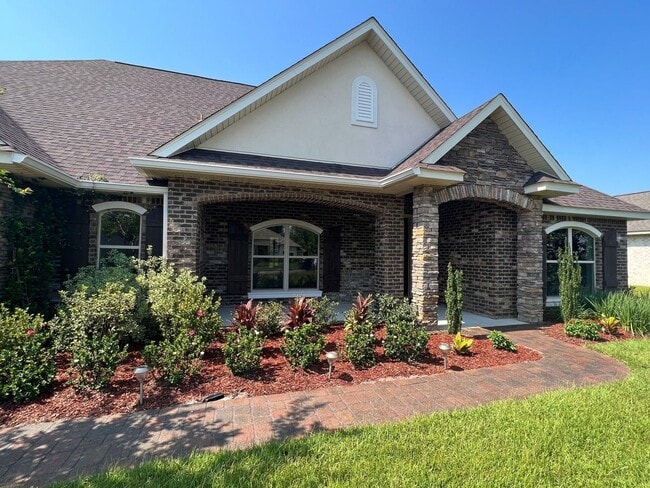 Photo - Gulf Breeze - Soundside Shores - 4 Bedroom, 2.5 Bathroom w/ office and lawn care included