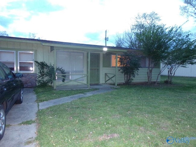 Photo - 2107 Fernbrook Dr NE House