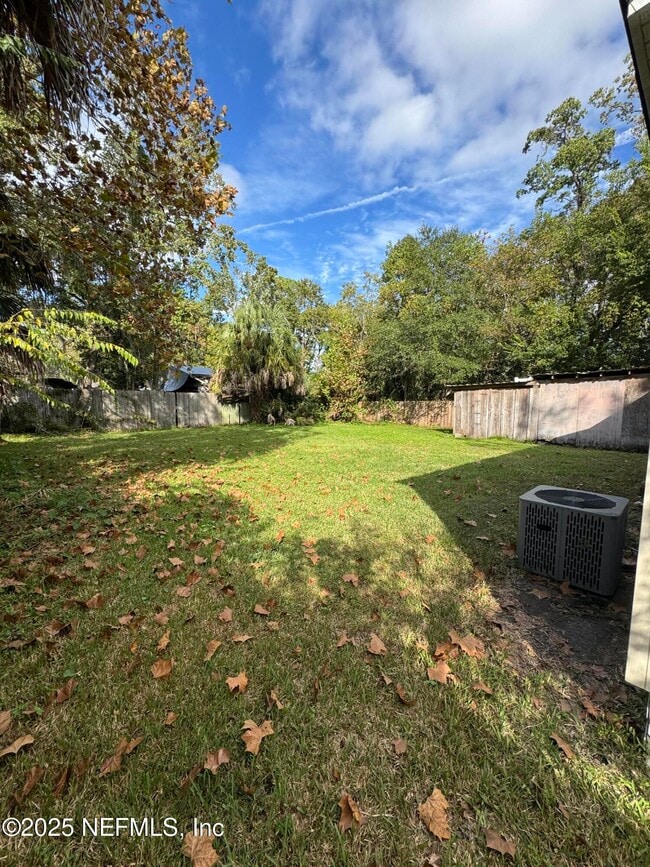 Photo - 1817 Lakewood Rd