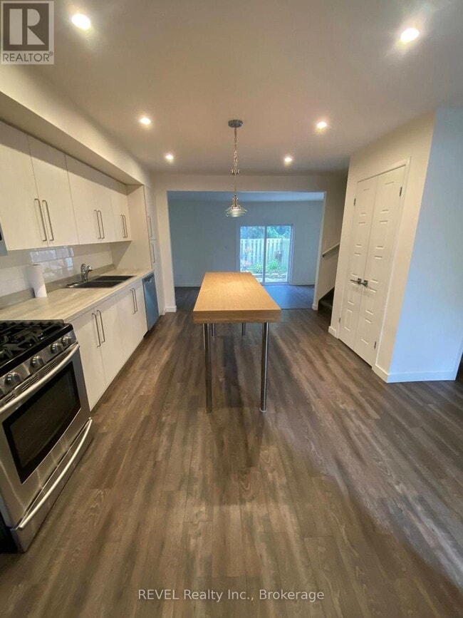 Photo - 5815 Swayze Dr