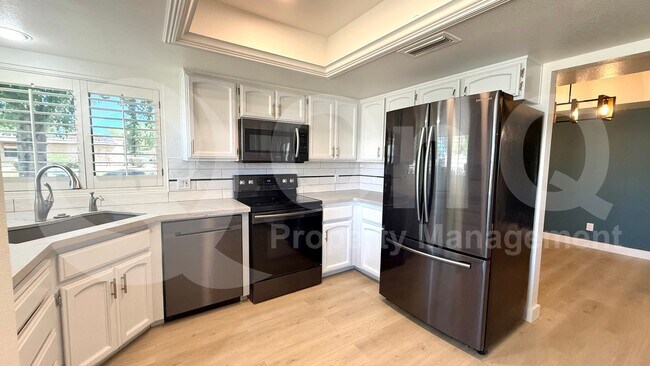 Photo - 6240 E Kelton Ln
