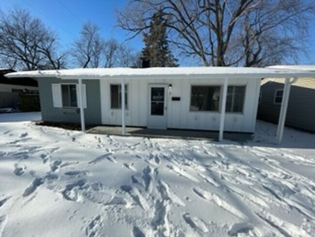 Building Photo - Updated 3BD/1BA Rental