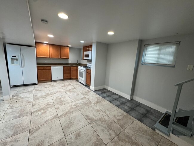 Photo - 6438 N Fairfield Ave