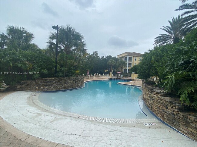 Photo - 2113 Shadow View Cir