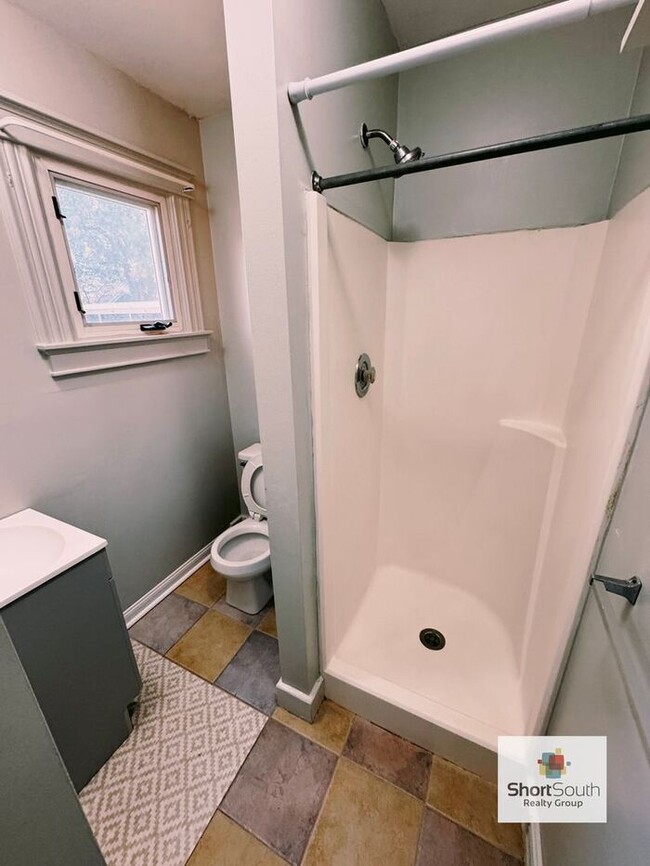 Photo - Updated 1 bedroom 1 bath main floor unit with Car Port