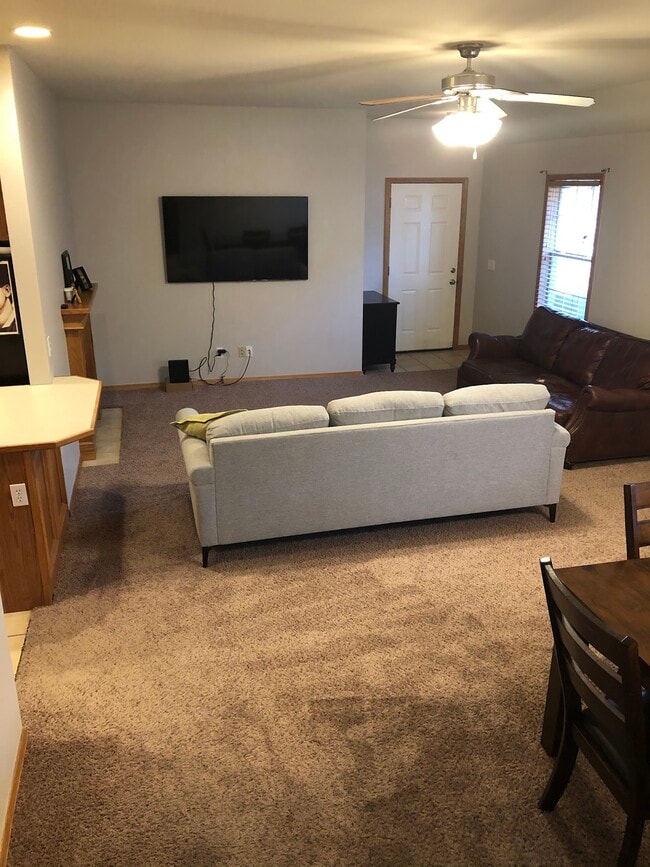 Photo - 2203 S Devin Lea St