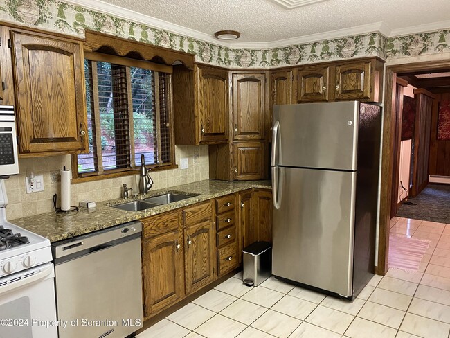 Photo - 1833 S Webster Ave