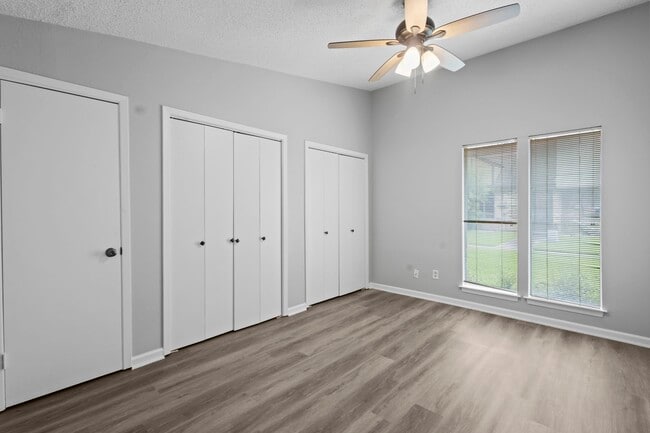 Photo - 8268 Heartfield Ln