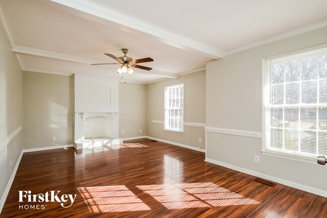 Photo - 5302 Broadmoor Pl