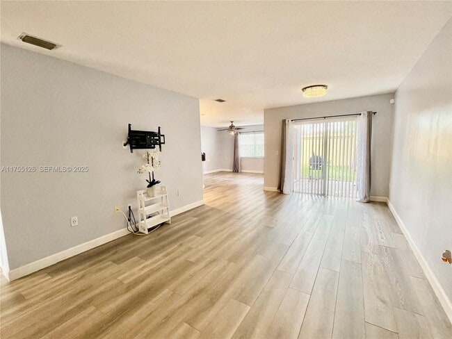 Photo - 9251 NW 55th St