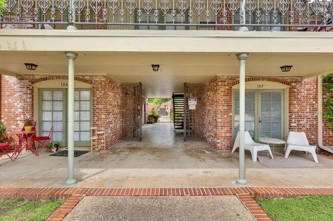 Photo - 7920 Rockwood Ln Townhome