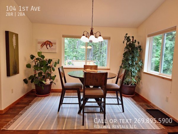 Photo - 104 1st Ave