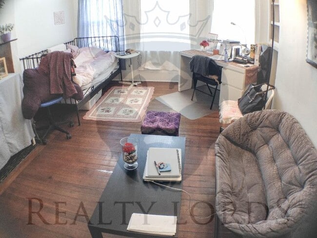 Photo - 239 Harvard Ave Unidad 1