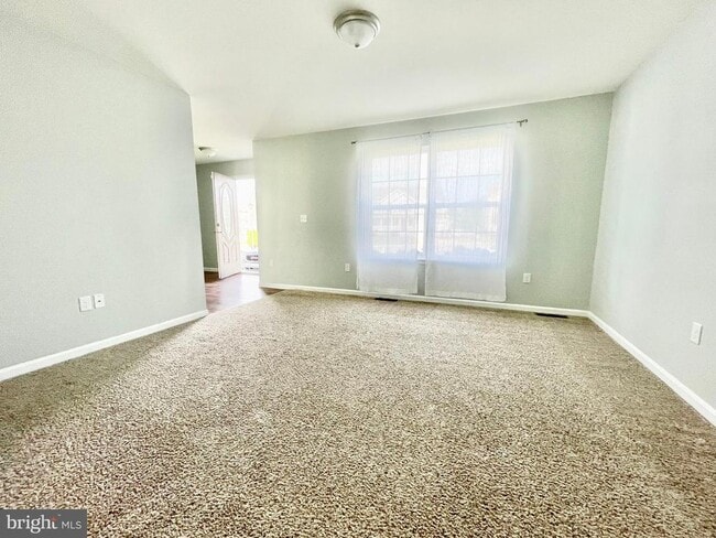 Photo - 307 S Marshview Terrace