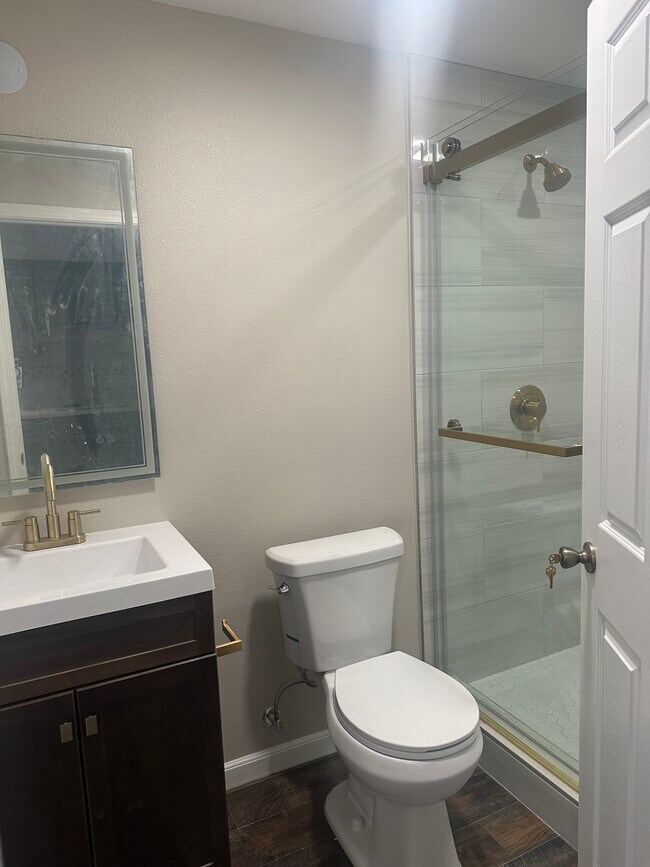 528 San Miguel Dr Apartamentos Para alquiler en Corona, CA