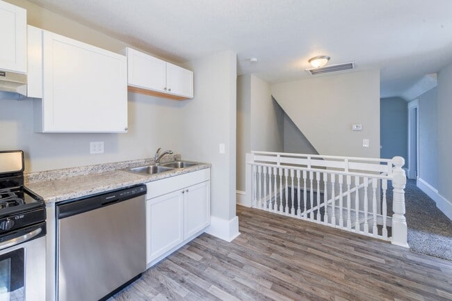 Photo - 3024 Dupont Ave S Unit 2