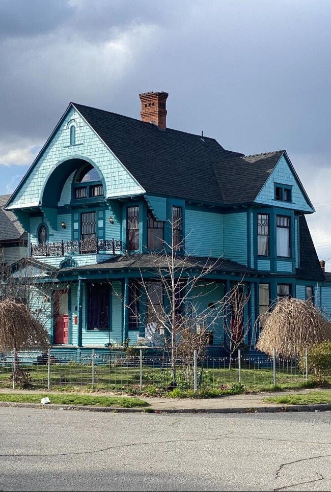 Photo - 1104 W Sinto Ave