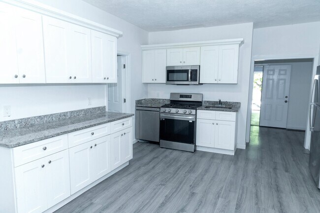 116 Lucerne St Unit 1