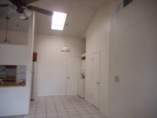 Photo - 618 White Cliffs Dr