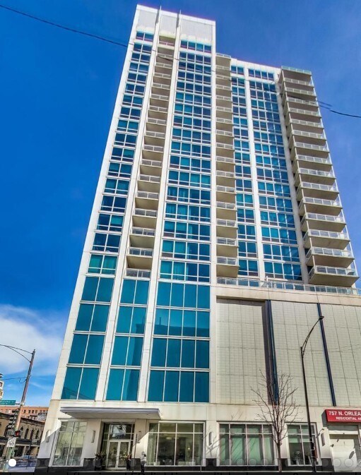 Building Photo - 757 N Orleans St Unit 1206
