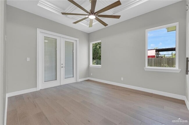 Photo - 8 Makayla Dr