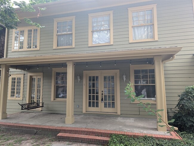 Building Photo - 815 Sul Ross St Unit 1