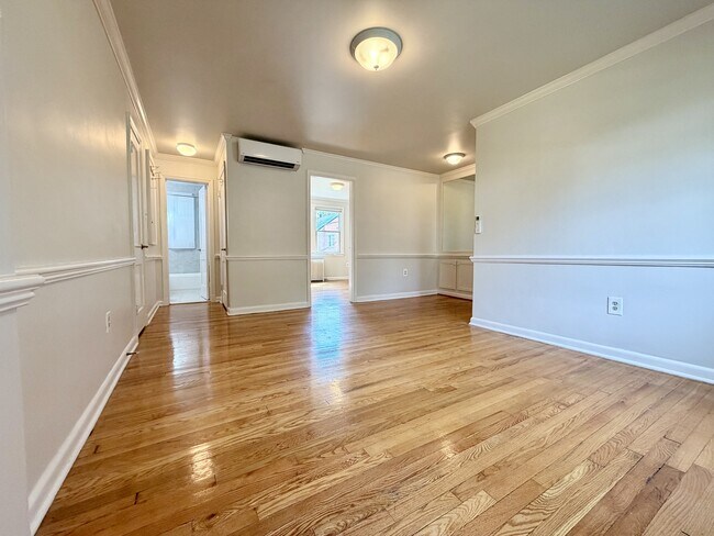 Photo - 914 Green St Unit 2