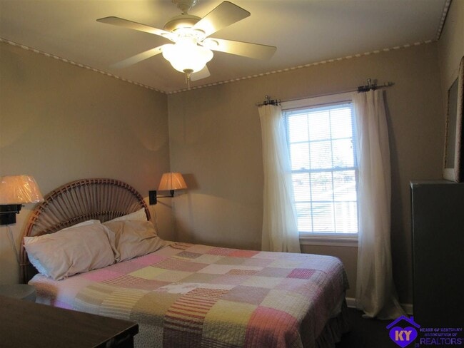 Photo - 1035 W Vine St Unit Apt #4