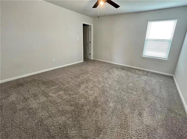 Photo - 317 Serpens St