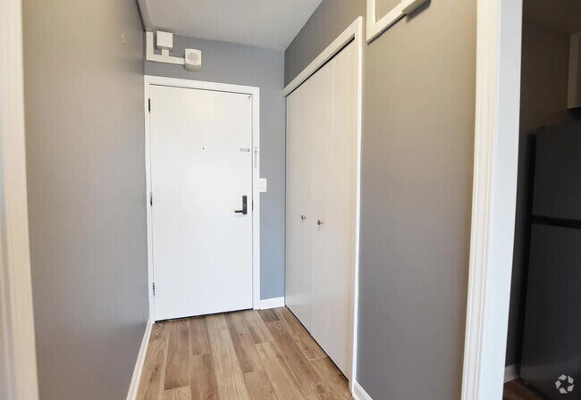 Building Photo - 555 E William St Unit 14H Rental